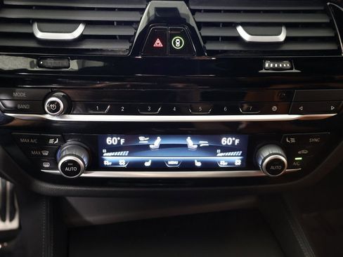 Used 2023 BMW M5 w/ Competition Package image 54