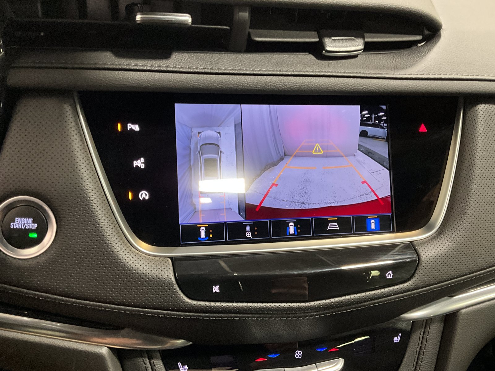 Used 2024 Cadillac XT5 Premium Luxury w/ Technology Package AWD/4WD image 22