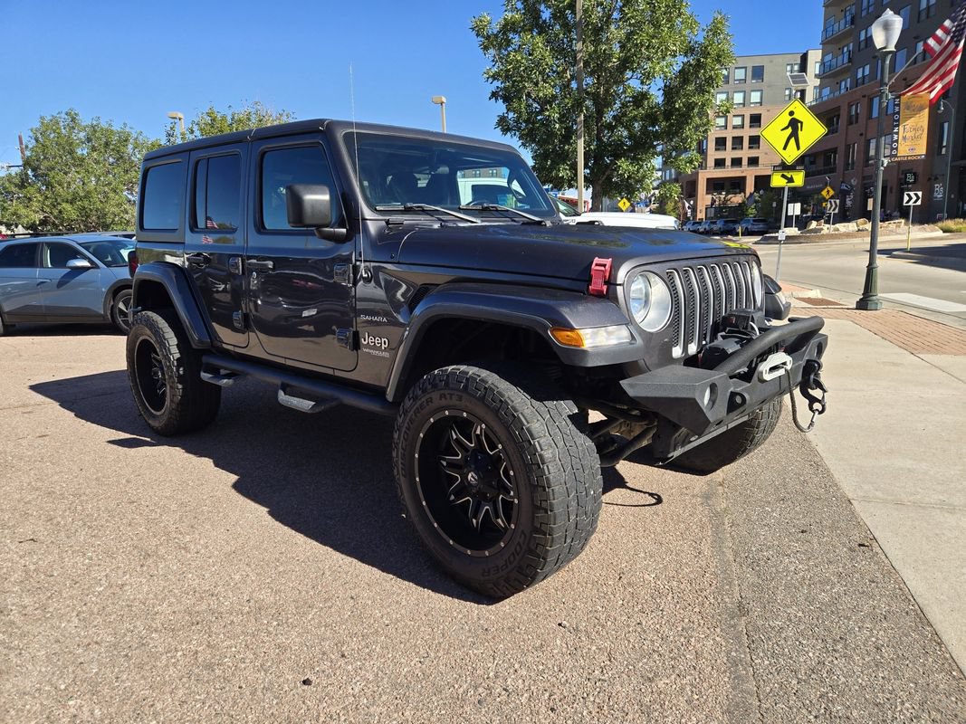 Used 2019 Jeep Wrangler Unlimited Sahara AWD/4WD image 2