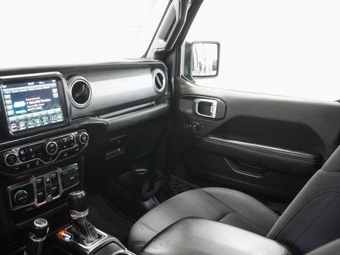 Certified 2021 Jeep Wrangler Unlimited Sahara image 17