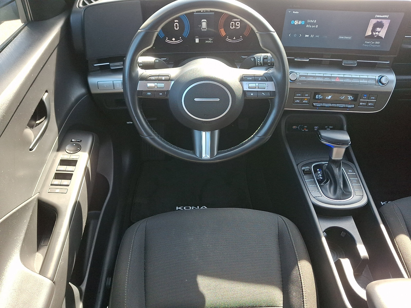 Certified 2025 Hyundai Kona SEL FWD image 12