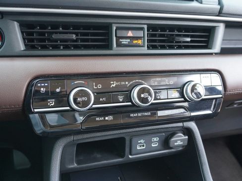 Used 2023 Honda Pilot Elite image 19