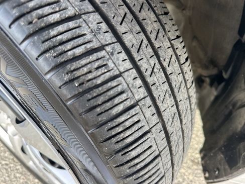 Used 2025 Toyota Corolla LE image 28