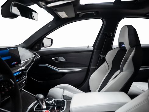 Used 2025 BMW M3 Competition w/ Executive Package image 60