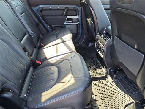 Used 2022 Land Rover Defender 110 SE AWD/4WD image 22