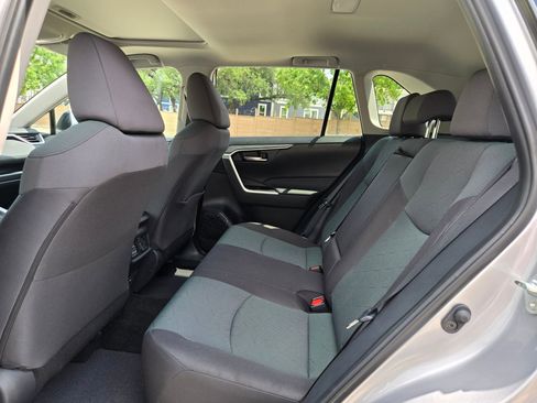 Used 2025 Toyota RAV4 XLE w/ Convenience Package FWD image 15