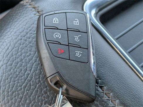 Used 2021 GMC Yukon XL Denali image 25