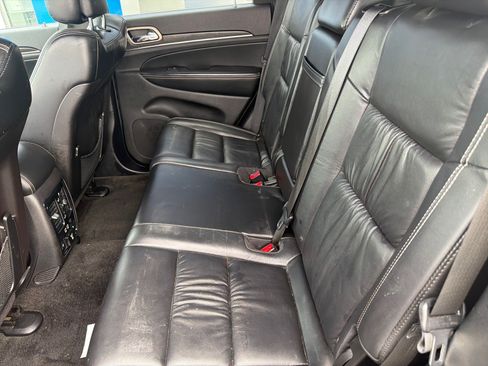 Used 2015 Jeep Grand Cherokee Limited AWD/4WD image 9
