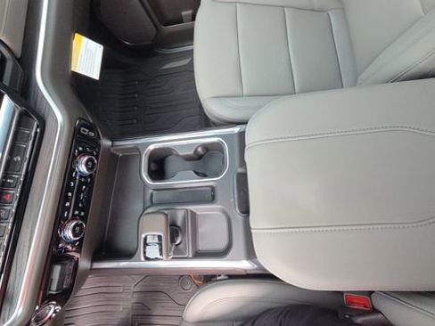 New 2026 GMC Sierra 1500 SLT w/ SLT Premium Package image 35