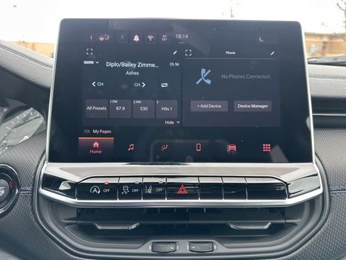 New 2026 Jeep Compass Latitude image 9