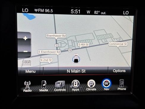 Used 2017 Jeep Grand Cherokee Limited AWD/4WD image 4