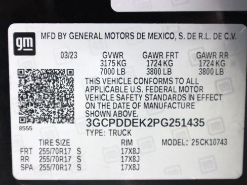 Used 2023 Chevrolet Silverado 1500 LT AWD/4WD image 43