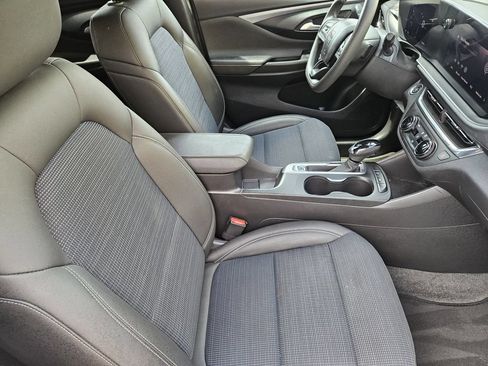Used 2026 Buick Envista Preferred FWD image 10