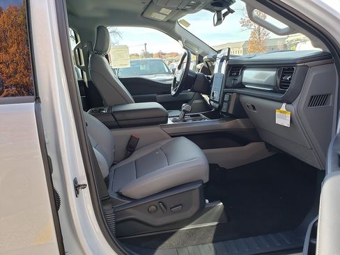 New 2025 Ford F150 Lightning Flash image 18