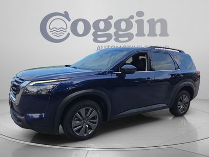 Used 2025 Nissan Pathfinder SV