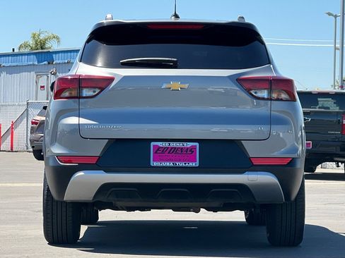 Used 2023 Chevrolet TrailBlazer LT FWD image 6