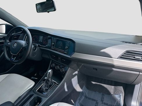 Used 2019 Volkswagen Jetta R-Line image 32