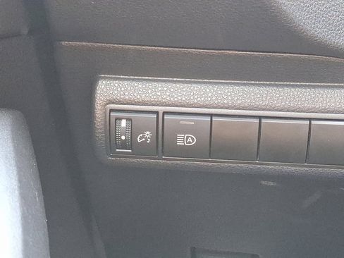 Certified 2024 Toyota Corolla LE image 25