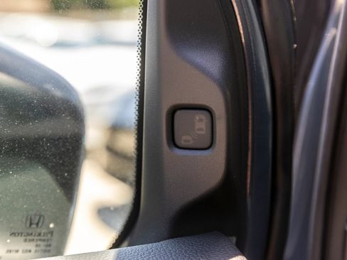 Used 2025 Honda Odyssey EX-L image 19