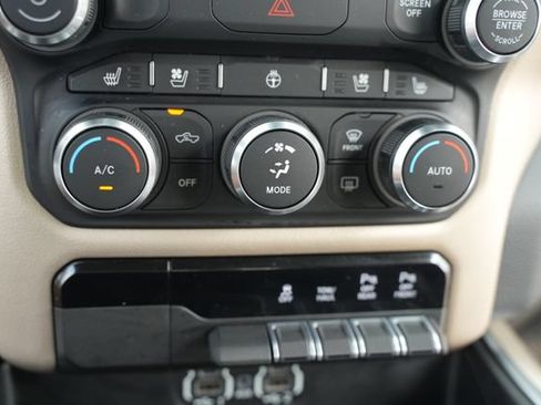 Used 2022 RAM 1500 Laramie AWD/4WD image 35