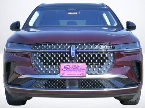 Used 2024 Lincoln Nautilus Reserve w/ Equipment Group 203A image 7