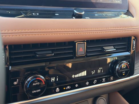 New 2026 Nissan Rogue Platinum image 26