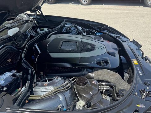 Used 2011 Mercedes-Benz S 550 4MATIC image 21