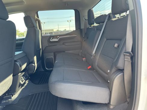 New 2026 GMC Sierra 1500 Elevation image 17