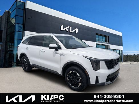 Certified 2026 Kia Sorento S AWD/4WD image 1