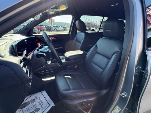 Used 2025 Chevrolet Traverse Z71 w/ Enhanced Driving Package image 14