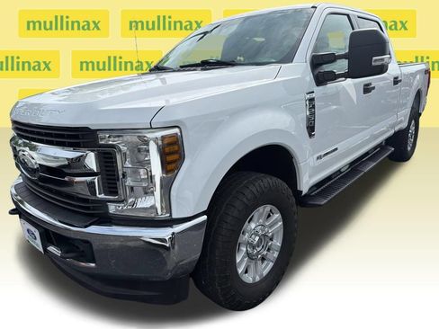 Certified 2019 Ford F250 XLT AWD/4WD image 32