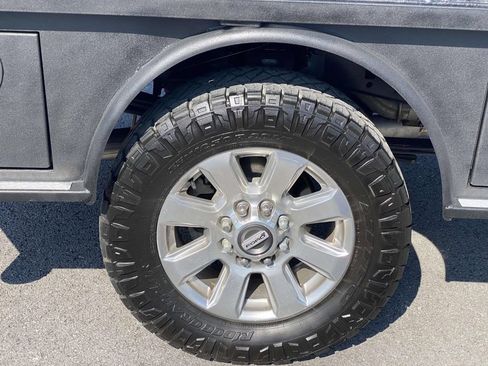 Used 2019 Ford F250 XL w/ STX Appearance Package AWD/4WD image 42