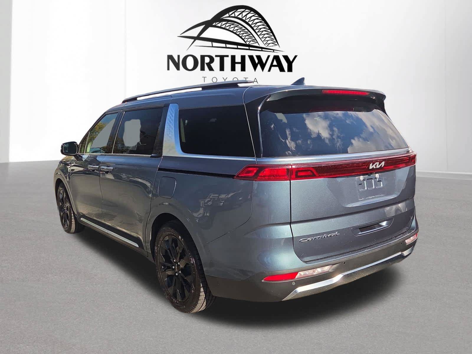 Used 2022 Kia Carnival SX FWD image 6
