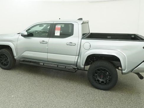 New 2026 Toyota Tacoma SR5 RWD image 4