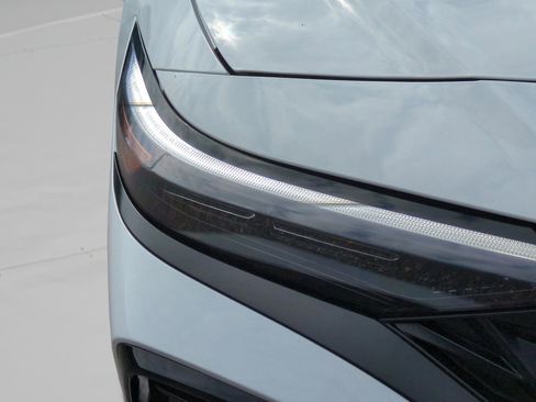 New 2025 Hyundai Elantra SEL FWD image 29