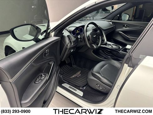 Used 2021 Aston Martin DBX AWD/4WD image 57