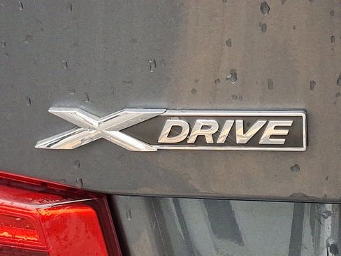 Used 2018 BMW 320i xDrive Sedan w/ Convenience Package image 35