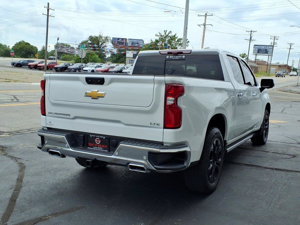 Used 2024 Chevrolet Silverado 1500 LTZ w/ Technology Package AWD/4WD image 4