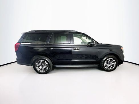 Used 2025 Ford Expedition Active AWD/4WD image 10