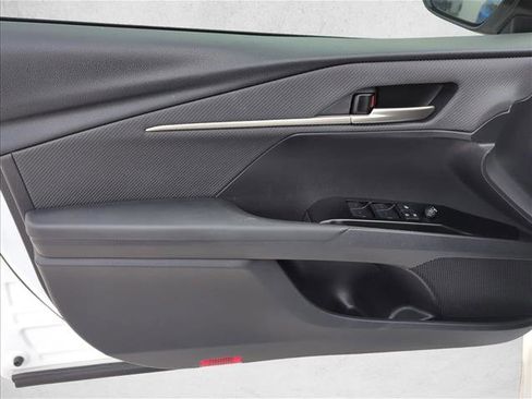 Used 2026 Toyota Camry SE image 7