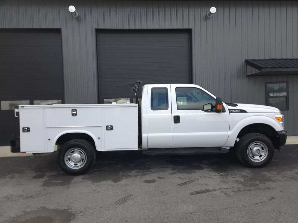 Used 2016 Ford F250 XL w/ Power Equipment Group AWD/4WD image 5