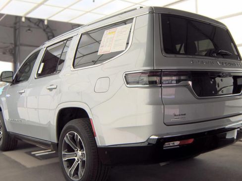 Used 2023 Jeep Grand Wagoneer 4WD w/ Convenience Group III image 7
