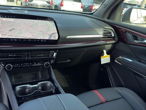 New 2026 Chevrolet Traverse RS image 30