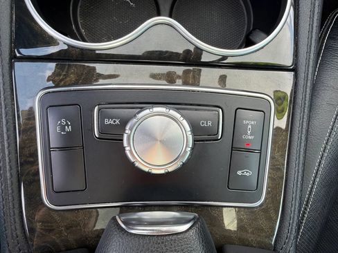 Used 2013 Mercedes-Benz CLS 550 4MATIC image 17