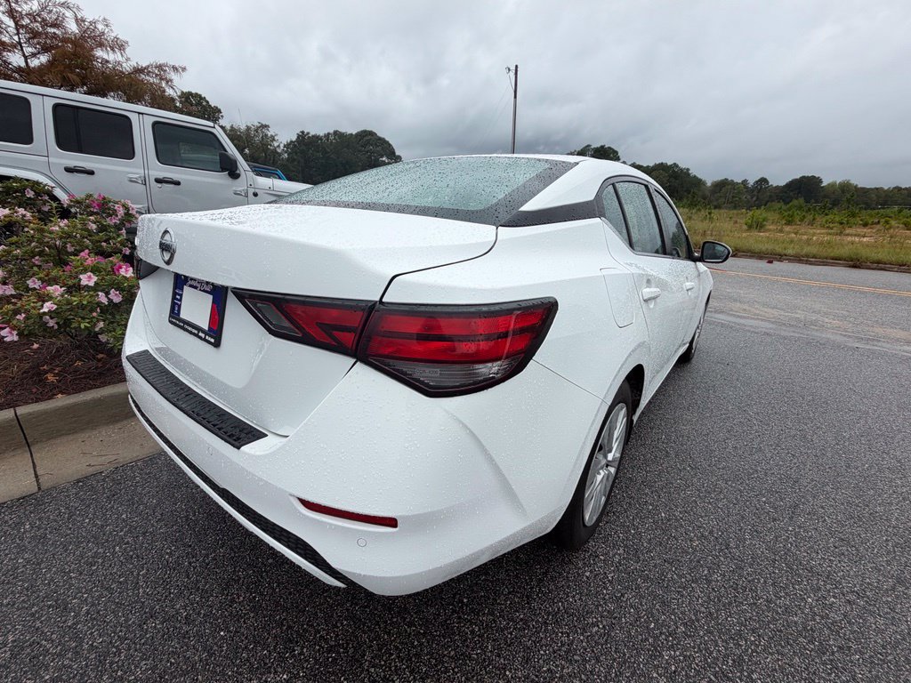 Used 2023 Nissan Sentra S FWD image 17