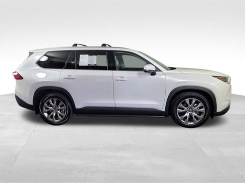 Used 2024 Toyota Grand Highlander AWD Hybrid image 8