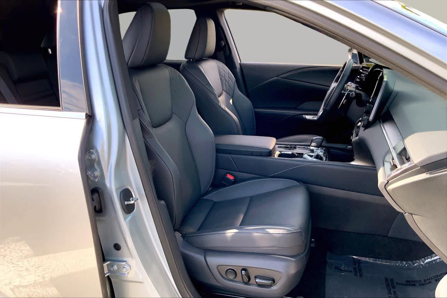 Used 2026 Lexus RX 350 Premium w/ All Season Protection Package AWD/4WD image 9