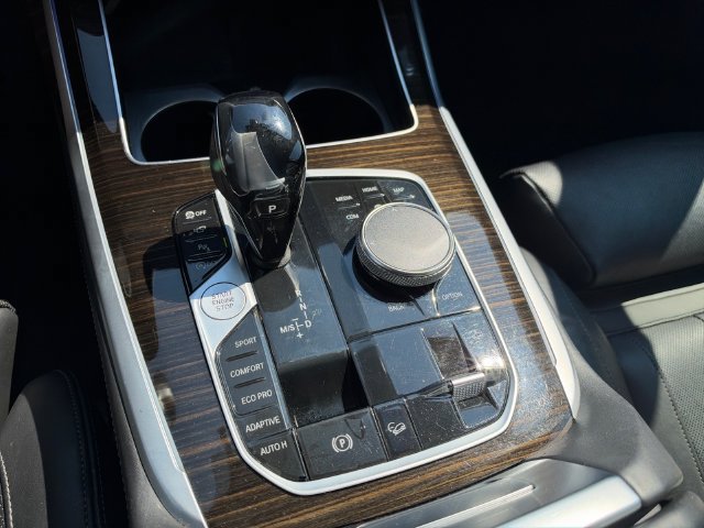 Used 2020 BMW X7 xDrive40i w/ Premium Package AWD/4WD image 26