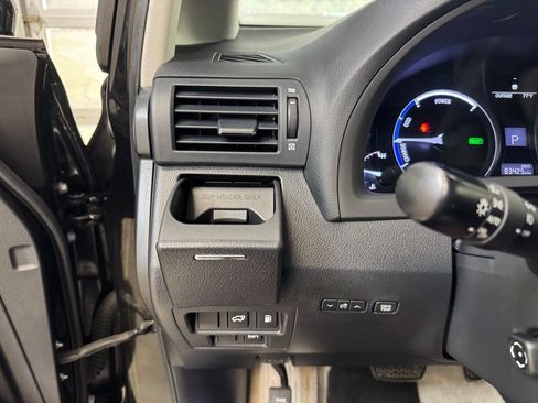 Used 2013 Lexus RX 450h AWD w/ Navigation Pkg image 36