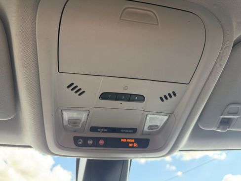Used 2020 Chevrolet Blazer LT w/ Sound & Technology Package AWD/4WD image 30